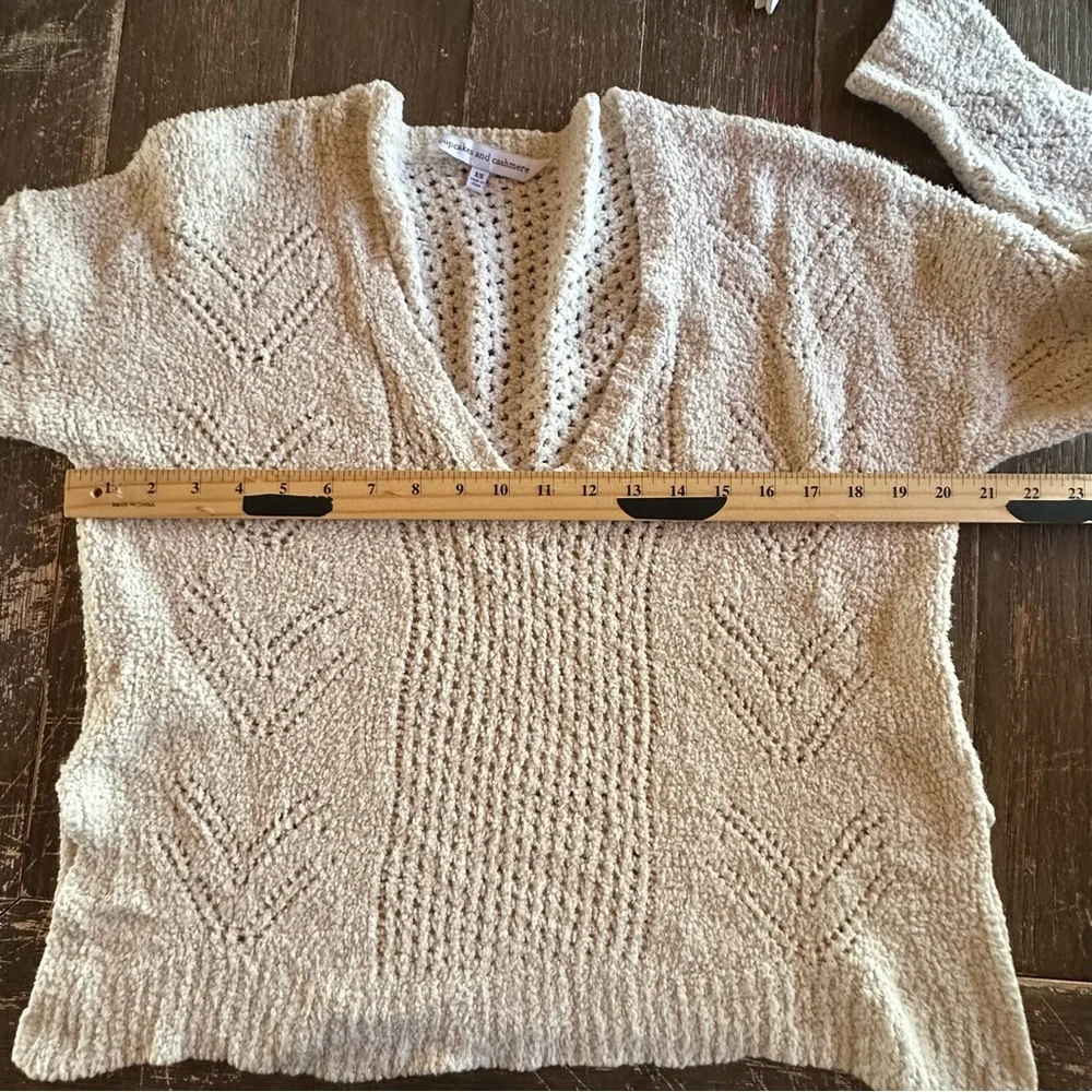 cupcakes & cashmere chic neck